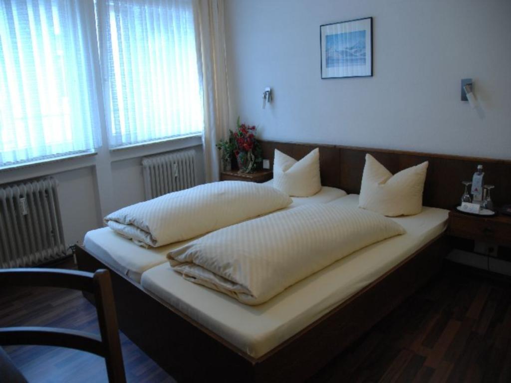 Hotel Loehr Баден-Баден Екстериор снимка