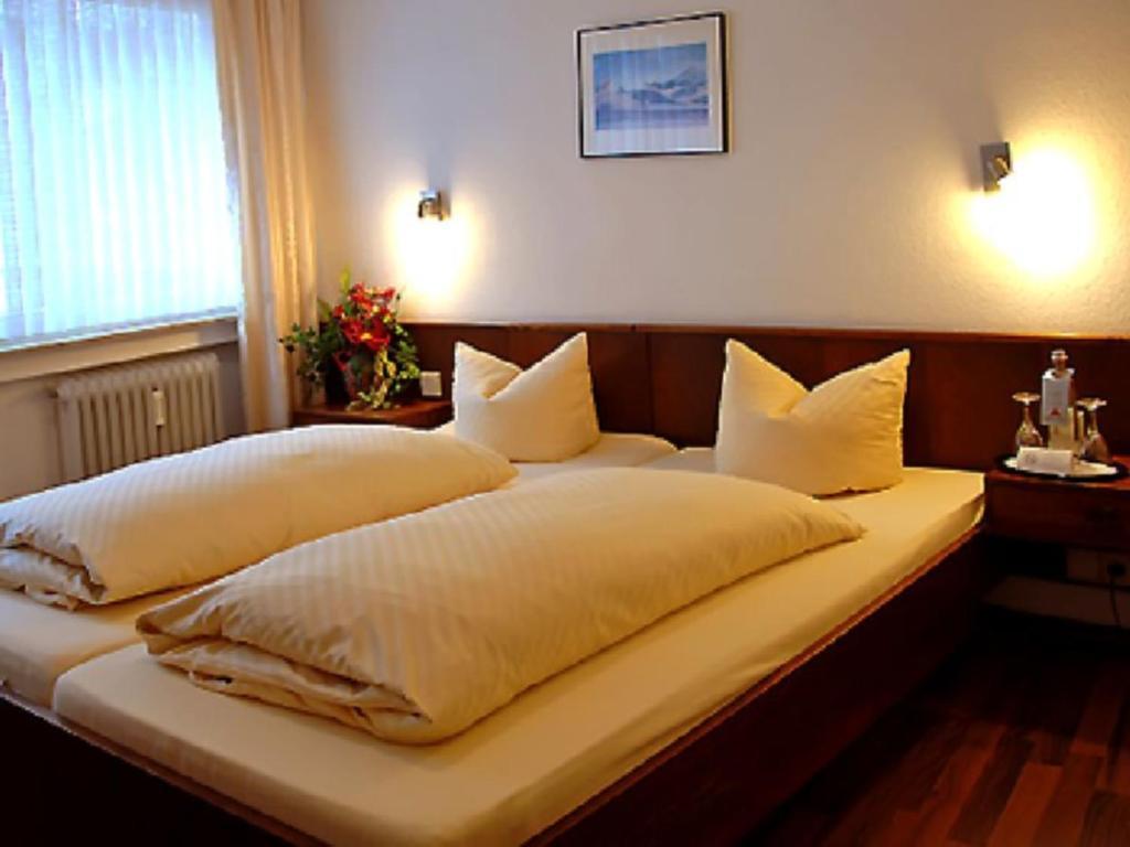 Hotel Loehr Баден-Баден Екстериор снимка