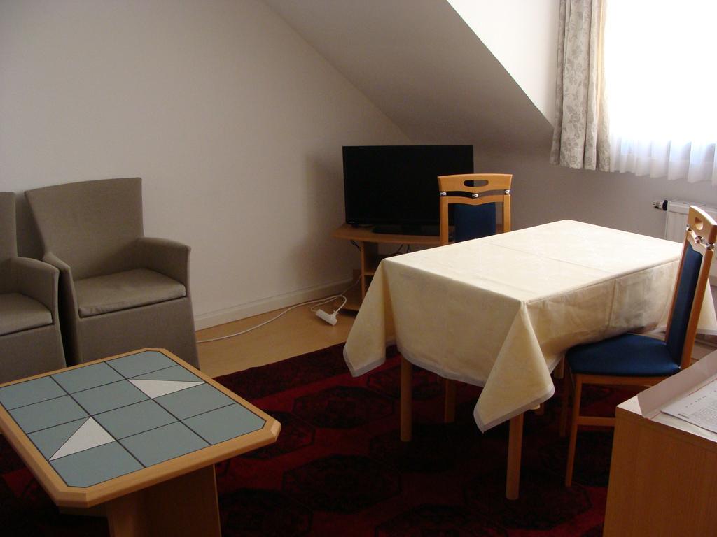 Hotel Loehr Баден-Баден Екстериор снимка