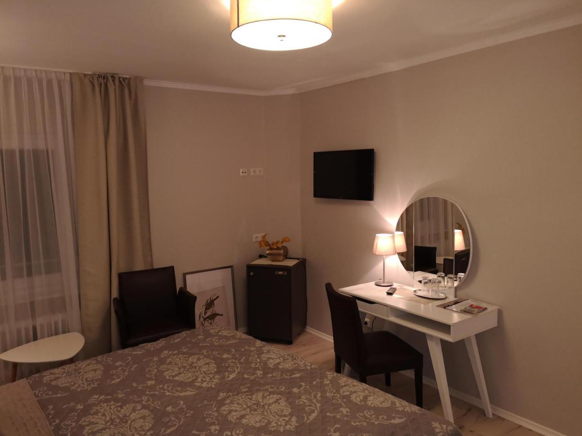 Hotel Loehr Баден-Баден Екстериор снимка